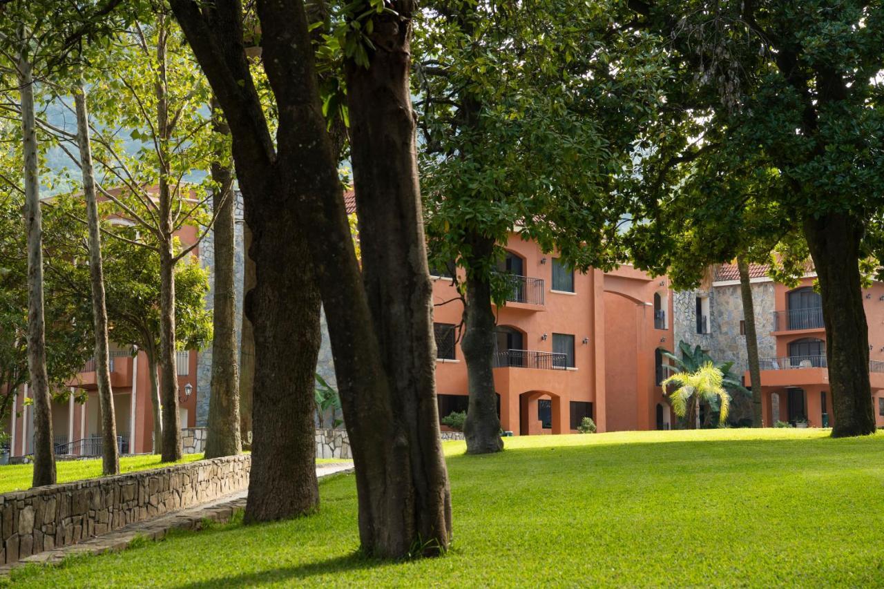 Hotel Hacienda Cola Del Caballo Santiago  Exterior photo